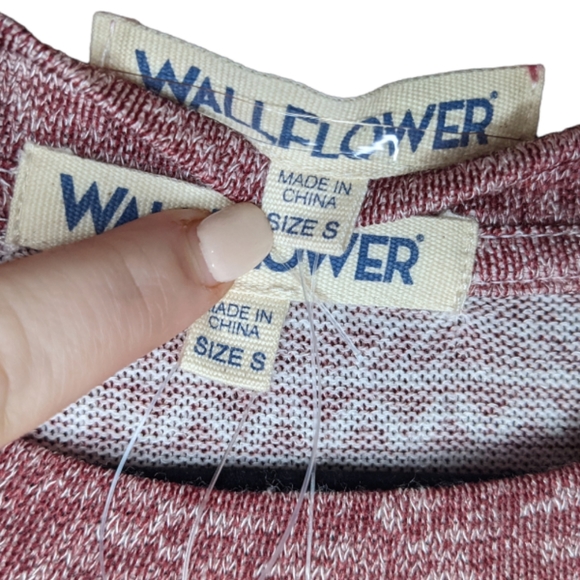 NWT Wallflower Women's Red Long Sleeve Shirt with Matching Vest 🍁 Size S - Picture 5 of 12